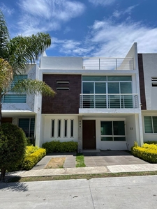 Casa en Venta o Renta en La Cima de Zapopan, Jal.