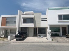 doomos. casa preventa en condominio - fraccionamiento milenio qro. mex.