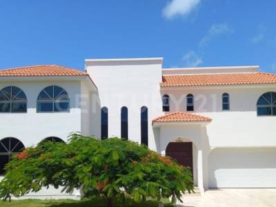 Casa en renta, Isla Dorada, Zona Hotelera, Cancún
