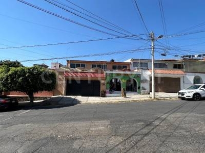 Venta de Casa con Local Comercial, Bella Vista, Cuernavaca, Morelos
