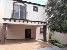 3 cuartos, 240 m fracc. vistancia residencial -carretera nacional- casa en