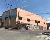 netzahualcoyotl edificio en esquina con