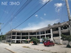 se vende plaza comercial av kabah cancun, qroo