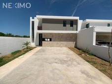 VENTA CASA NUEVA AMPLIA EN DZITYA MERIDA