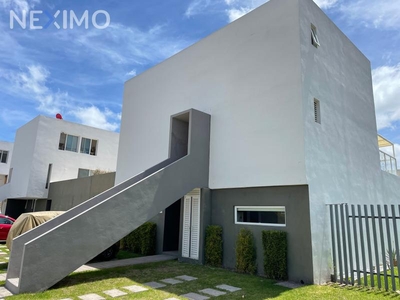 Casas en venta - 254m2 - 2 recámaras - El Mirador - $2,700,000