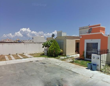 Doomos. Casa en Misión del Campanario, Col. Playa del Carmen, Solidaridad, Quintana Roo