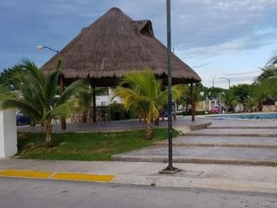 Doomos. Casa en Palma Naidi, Condominio Las Palmas II, Playa del Carmen, Quintana Roo