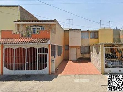 Doomos. Casa en Venta en Hacienda la Candelaria REMATE