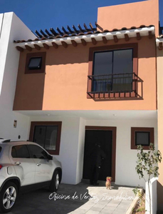 Casa Ubicada En Privada En Lerma De Villada De 3 Recamaras