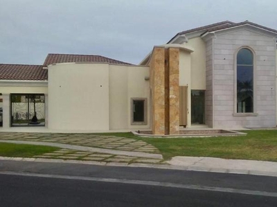Casas en venta - 1600m2 - 5 recámaras - San Pedro Residencial - $2,500,000 USD