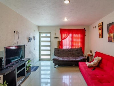 Casas en venta - 80m2 - 3 recámaras - Guadalajara - $1,850,000