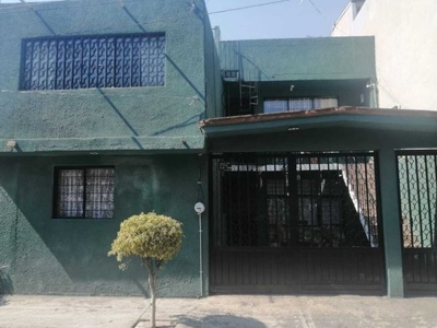 Casa con dos departamentos en venta en Lomas de San Lorenzo Iztapalapa