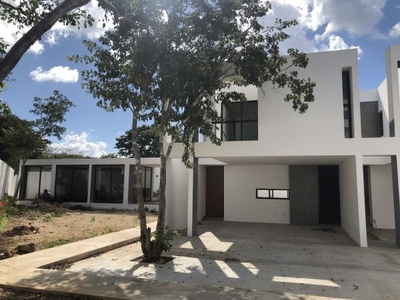 Casa en venta en Cholul con Alberca en Mérida,Yucatán