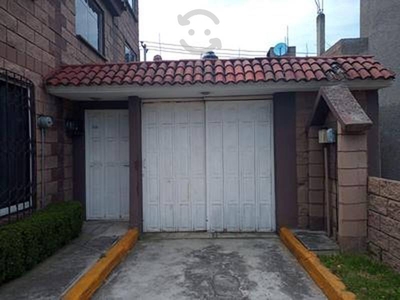Casa en venta en San Mateo Otzacatipan 4 recámaras