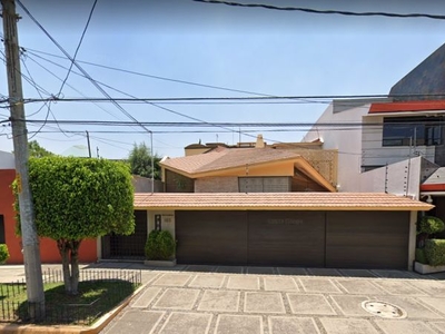 CASA EN VENTA EN SATELITE NAUCALPAN EDO MEX