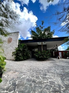 Casa en venta Privada NUUKAN Cholul entrega inmediata