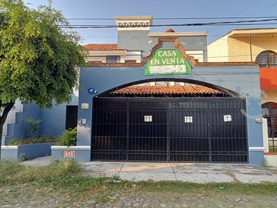 Casa venta en Jardines Vista Hermosa, Colima