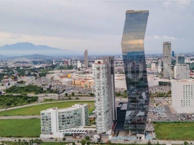 Renta de Oficinas en Torre Platea Piso 4 en Lom...