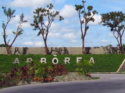 Terreno en Venta de 683 m2 en Privada Arborea. Conkal Yucatán