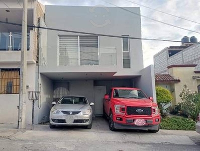 VENTA Casa en Lomas de Balvanera Corregidora