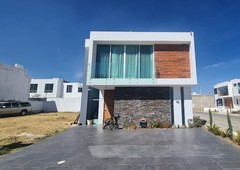 casa en venta en el alcázar casa fuerte , tlajomulco de zúñiga, jalisco