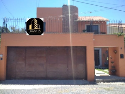 Casa con Alberca en Venta en Ajijic semi amueblada