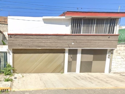 Casa de 3 rec en calle Río Tuxpan, Col. Jardines de San Manuel. Puebla Pue.