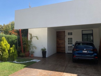 HERMOSA CASA VENTA en COTO Rinconada Vallarta Ciudad Granja Zapopan