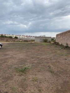 Terreno en venta en Villas de Guanajuato (todo o mitad)