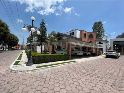 Casa En Venta, 6 Recámaras, Jardín Y Salón De Eventos Multiples, Cholula Puebla