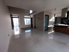 casas en venta - 2051m2 - 3 recámaras - santiago momoxpan - 3,670,000