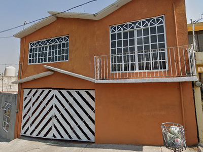 Casa en venta Calle Golfo De Pechora 20, Fracc Lomas Lindas I Sección, Atizapán De Zaragoza, México, 52947, Mex