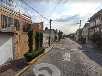 Casa en venta Calle Plateros 62-116, Metropolitana 1ra Sección, Nezahualcóyotl, México, 57730, Mex
