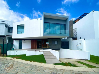 Casa En Venta En Puerta Las Lomas