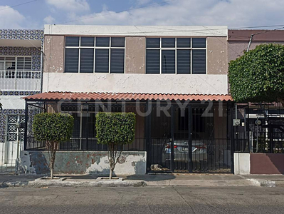 Casa En Venta En Santa Elena De La Cruz, Guadalajara, Jal