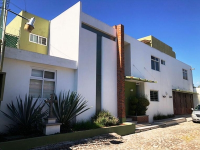 Doomos. Casa en Venta en Fracc. San José del Puente, Puebla