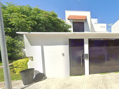 Oprtunidad Casa En Venta 74c, Gran Sta Fe, Merida Yucatan/ Recuperación Bancaria Laab1