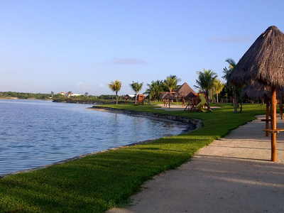 Terreno En Venta En Cancun Lagos Del Sol, Con Proyecto En Proceso
