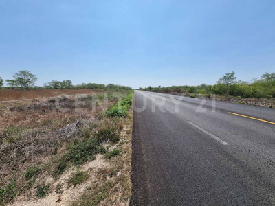 Terreno En Venta Sobre Carretera Mérida - Sisal - Celestún, Zona Industrial.