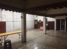 casa en zona muy comercial de la colonia morelos