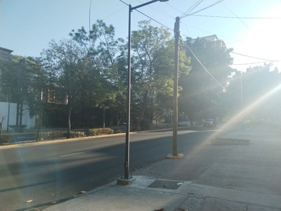 AVENIDA HIDALGO,LADRON DE GUEVARA PROPIEDAD UNICA