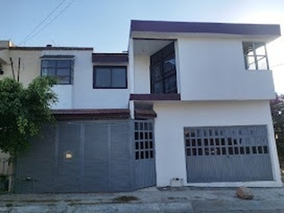 Casa con doble terreno en Venta Camiches II,Tonalá,Jalisco.