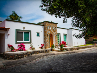 CASA EN VENTA EN EL DORADO, AJIJIC.