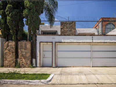 Casa en venta en fraccionamiento jardines vallarta, Zapopan, Jalisco