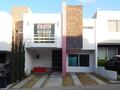 Casa en venta en fraccionamiento senderos monte verde, Tlajomulco de Zúñiga, Jalisco
