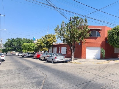Casa para negocio en Santa Elena Alcalde 274 m2