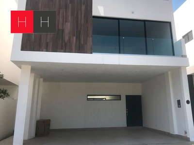 Casa en venta Fracc. Dalia, Yerbaniz Santiago N.L.