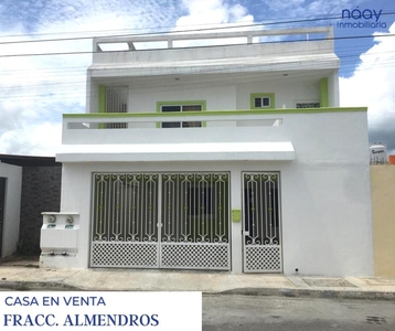 Casa en Venta, Fraccionamiento Los Almendros NT-379 (C)