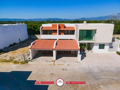 CASA NUEVA EN NUEVO VALLARTA, PRIVADA RINCONADA BANDERAS