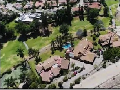 Hermosa Residencia en Club de Golf de Golf Santa Anita $38,990,000
